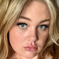 Adelina Manaut Çıplak