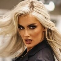 AEW Mariah May Çıplak