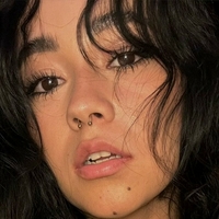 Alanis Vargas Çıplak