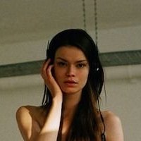Alexandra Vittek Çıplak