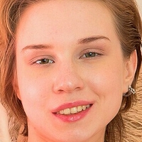 Alice Adorable Çıplak