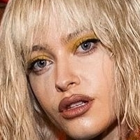Alice Chater Çıplak