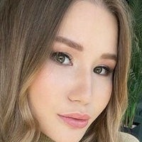 Amalia Davis Çıplak