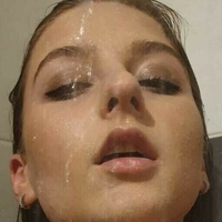 Amelia Gin Çıplak