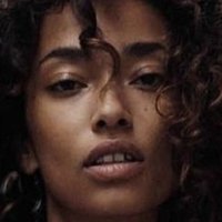 Anais Mali Çıplak