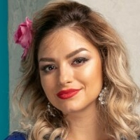 Andreea Ungur Çıplak