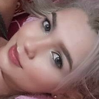 Angela R Çıplak