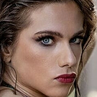 Anna Cicerelli Çıplak