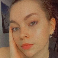 Anna Mungenast Çıplak