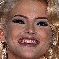 Anna Nicole Smith Çıplak