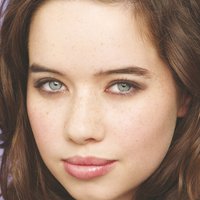 Anna Popplewell Çıplak