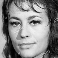 Annie Girardot Çıplak