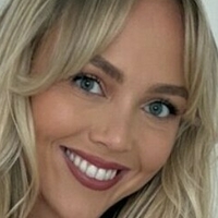 Annie Knight Çıplak
