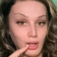 arianaslavens22 Çıplak