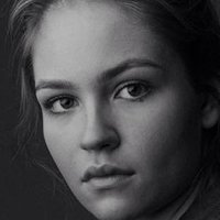 Arina Zharkova Çıplak