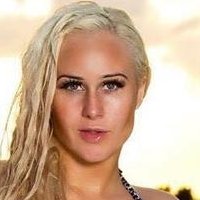 Arna Bára Karlsdóttir Çıplak