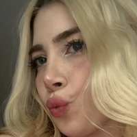 Aselyrie Çıplak