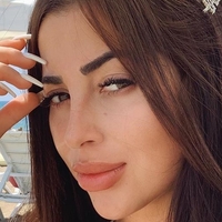 Asena Neuhoff Çıplak