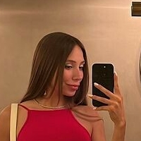 Bella Ciccone Çıplak