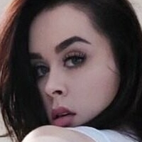 Bella Michaels Çıplak