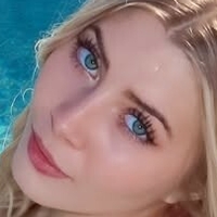 Bellalyn Basque Çıplak