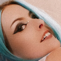 Bethany Smile Çıplak