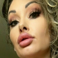 bombshelldezfree Çıplak