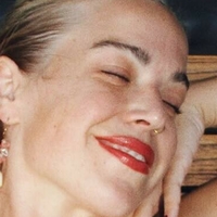 Bratty Cosgrove Çıplak