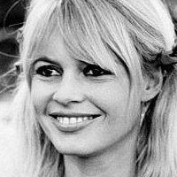 Brigitte Bardot Çıplak