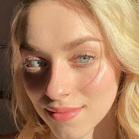 Camille Dhont Çıplak