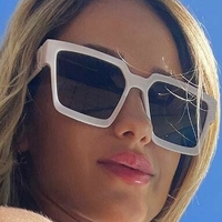 Carla Bruno Çıplak