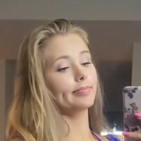 CarmenBlondie Çıplak