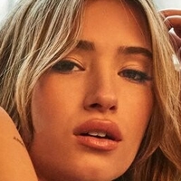 Carolina Cardoso Çıplak