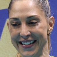 Caroline Gattaz Çıplak