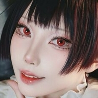 Chiro Fhobia Çıplak