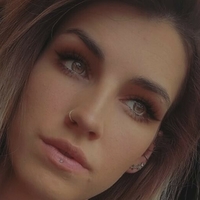 Chrissy86 Çıplak