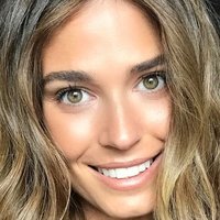 Coral Simanovich Çıplak