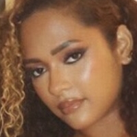 CurlyGrol Çıplak