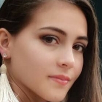 Daniela Derly Çıplak