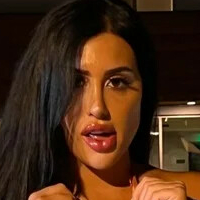 Danielle Pertusiello Çıplak