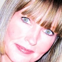 Deborah Foreman Çıplak