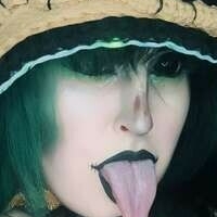 DefiantCupcake Çıplak