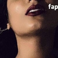 Desi Royalty Çıplak