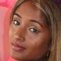 Dinusha Çıplak