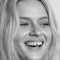 Elle Brittain Çıplak