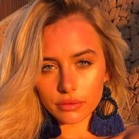 Ellie Brown Çıplak