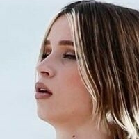 Ellie Gates Çıplak