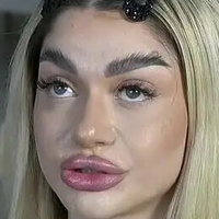 ellyxxxelly Çıplak