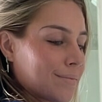 Emily Mangler Çıplak
