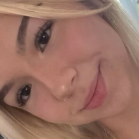 Emilyynl Çıplak